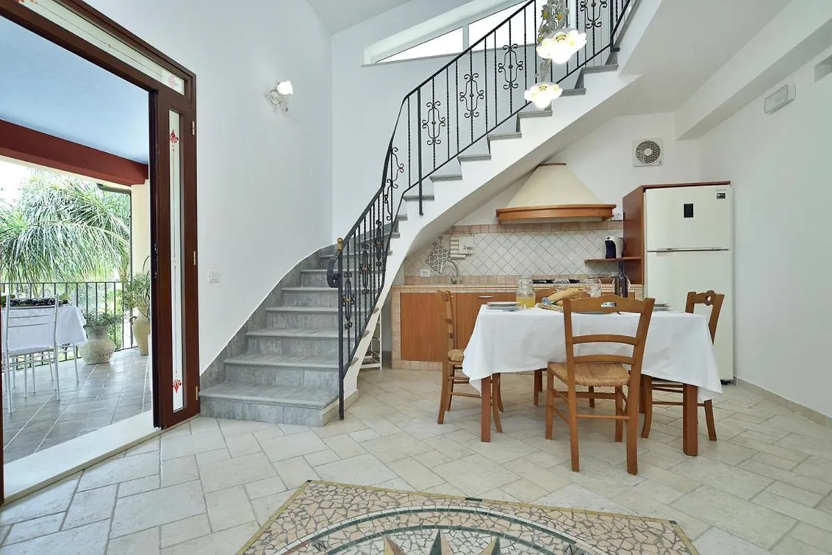 Villa Del Colle Con Piscina Privata Испика