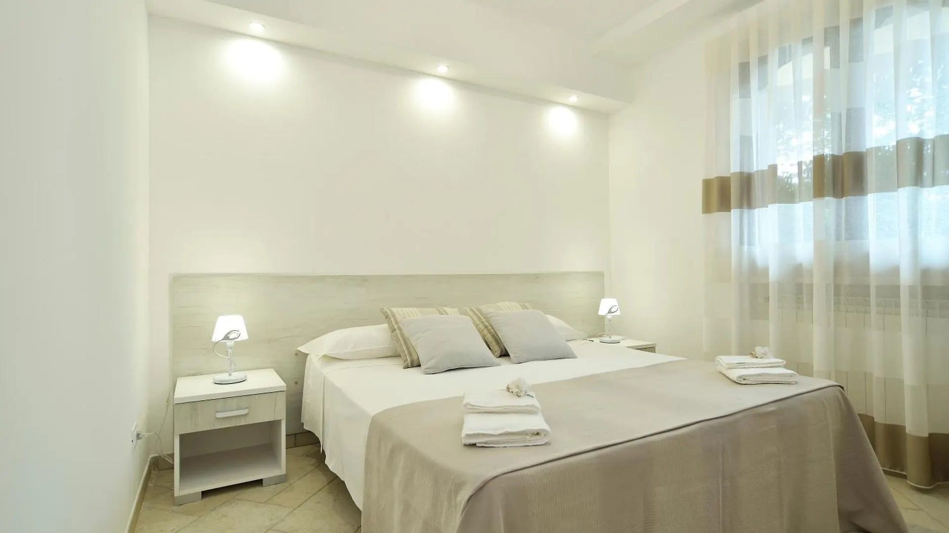 Villa Del Colle Con Piscina Privata Испика